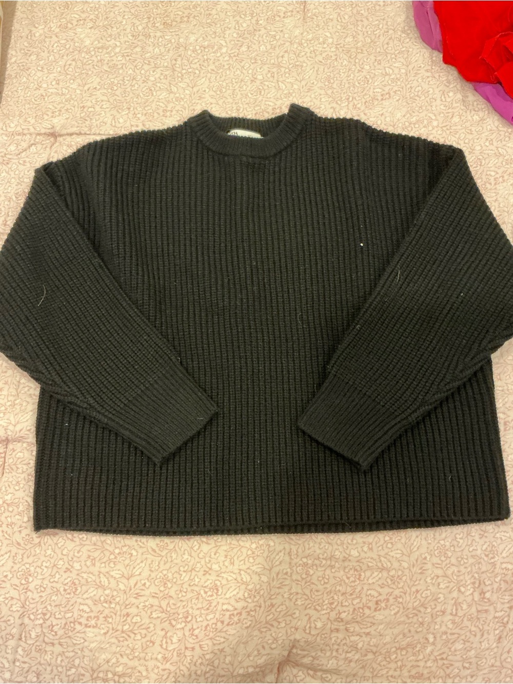 Zara Women's Black Ribbed Crewneck Sweater
